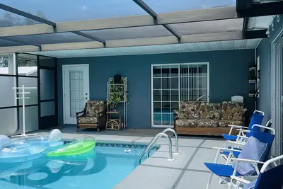 Image de Charming Beach Getaway Villa with Large Private heated Pool
