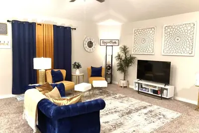 Image de New Home 🏠 Near Lackland Air Force Base, Sea World, Fiesta Texas & Six flags!