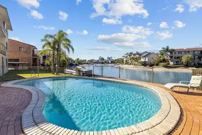 Image de 3 Bedroom Mooloolaba Canal property