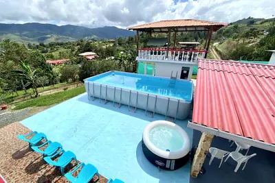 🌲🌄🌌Excellent view of the mountains Finca villa maju. 🌌🌄🌲