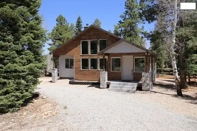 Image de Tranquil Cabin Retreat--2b/Loft; Sleeps 9+