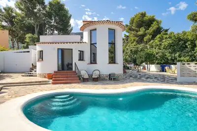 Image de Villa pour 10 personnes avec vue mer et piscine