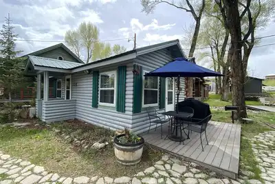 Image de Cozy Wyoming Cabin Hideaway - Relax and Unwind