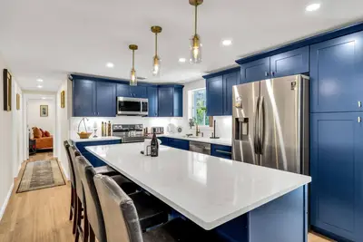 Image de La Niña 5 minutes to Nokomis Beach. Fenced in Yard Pet-Friendly!