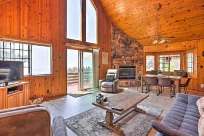 Image de A-Frame Cali Cabin w\/ Unobstructed Valley Views!