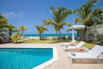 modern, breathtaking view of the Caribbean Sea and the island of Saba