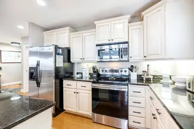 Image de Wintergreens R1631-Mountain Condo, Mountain View, Gated Resort, Indoor/Outdoor Pools and Hot Tub, . . .