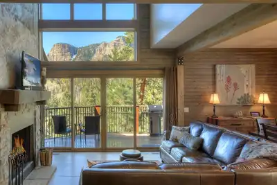 Image de Luxury Home with Great Views| Outdoor Fireplace| Private| 2 mi From Purgatory