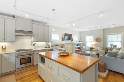 Image de Great Family Home, Hot Tub All Year, Gourmet Kitchen