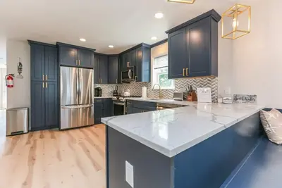 Image de New Home In Seaside Park Sleeps 12!