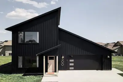 Image de *The Black Sheep* - Modern, Unique & Clean - By Msu