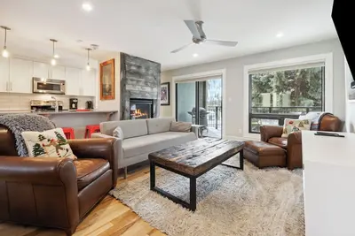 Image de Mint 2 Br/2ba Condo above Town of Vail Bus Stop