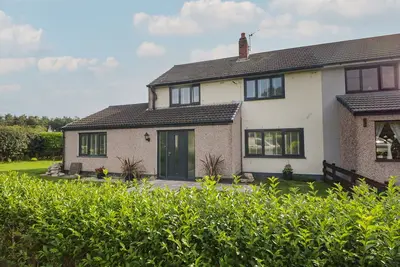 Image de 26 Hycemoor Way, pet friendly, with hot tub in Bootle Near Millom