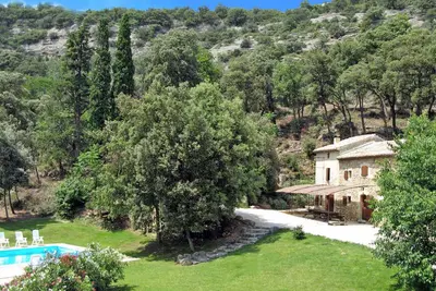 Image de Maison de campagne avec piscine privée