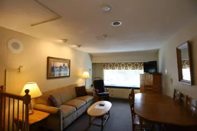 Image de Townhouse Suite at Inns of Waterville Valley- Close to Town Square (309)