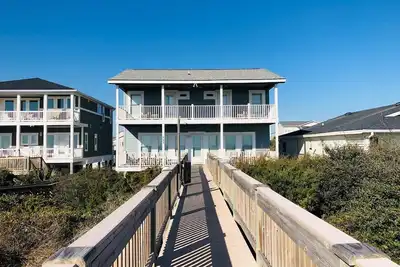 Image de Aquarius - Oceanfront Pet Friendly! ! !