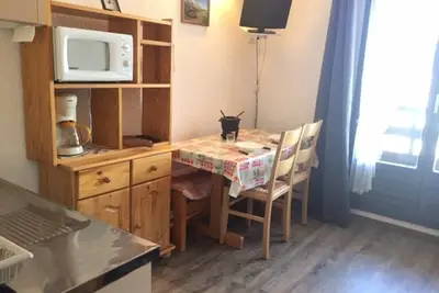 Image de Studio calme pour 4 pers. Ă Risoul, proche pistes, animaux admis, parking gratuit
