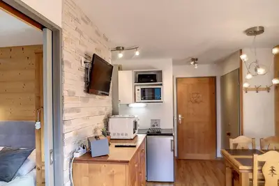 Image de Appartement Confort 1 chambre, ski aux pieds, balcon, Wi-Fi, parking