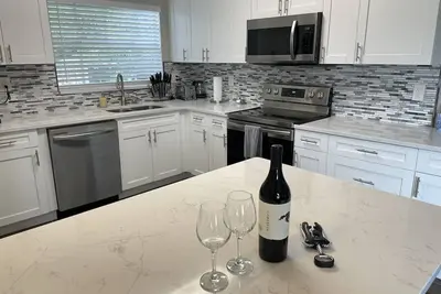 Image de Luxury Home w/ Fenced Yard near Rj Stadium, Downtown, Westshore