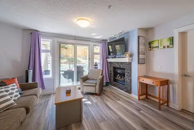 Image de P992 - 162-168 - 4 Bedrooms Suites Group of Families