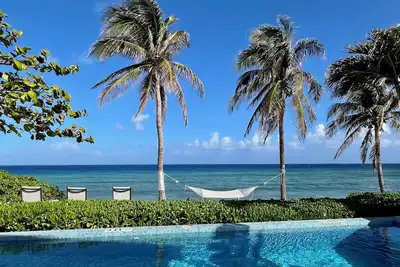 Newly updated luxury 4-bed, 4-bath villa with private pool and beach