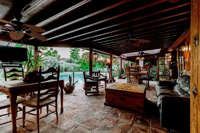 Image de Desert Oasis- North Scottsdale Home - Massive Backyard Gardens/Patios/Pool