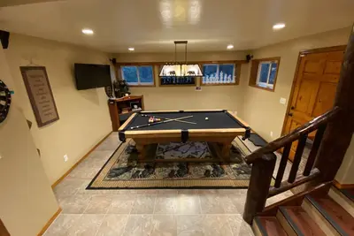 Image de Rustic Escape - Cabin: Location Location Location! Lake View! Game Room! Forest!