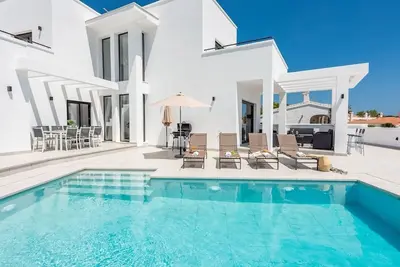 Image de Villa Rosamar Nerja by Ruralidays