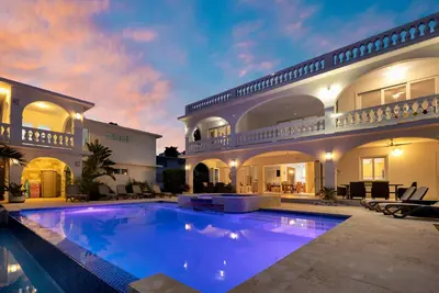 Image de Villa Playa Oria\/ \/Beachfront Luxury