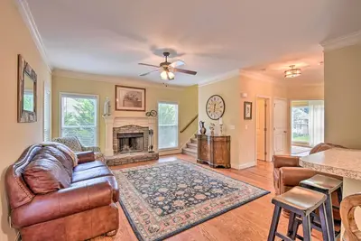 Image de Home w\/ Deck ~ 7 Mi to Downtown Dahlonega!