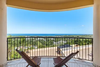 Image de Villa avec vue sur l'océan + piscine privée
