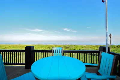 Image de Sea Dreams~ New Beachfront~ 5 bedroom/5 bathroom~ Pool & Spa