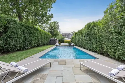 Image de Pristine Asbury Park 4br Beach Villa w Spectacular Gunite Heated Salt Water Pool