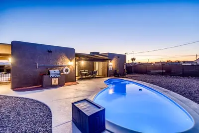 Image de Rapport qualité-prix Lake Havasu Retraite calme avec piscine & jacuzzi - Stationnement Bateau