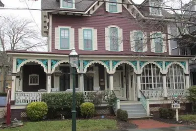 Image de Escape to the ultimate vacation home in Cape May.