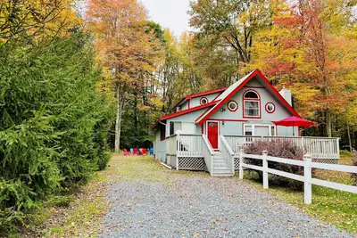Image de Arrowhead Lake - Ski Chalet- Gameroom, Firepit - Lake View, Walk to Beach/Island