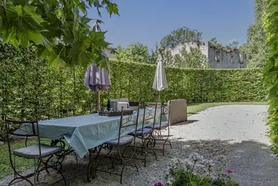 Image de Cottage Wisteria 8 pers dans parc d'un château gascon