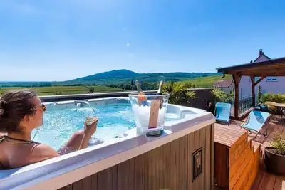 Image de 4 * cottage, private spa & panoramic terrace, 4 people
