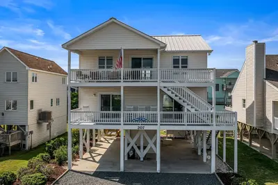 Image de \"Rock 'N Reel\" -  Dune Home, 5 Bedrooms / 3 Bathrooms