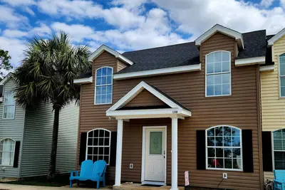Image de Your Home Away From Home In Beautiful Mexico Beach! ! !