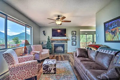 Image de Idyllic Cabin w/ Grill & Panoramic Mtn Views!