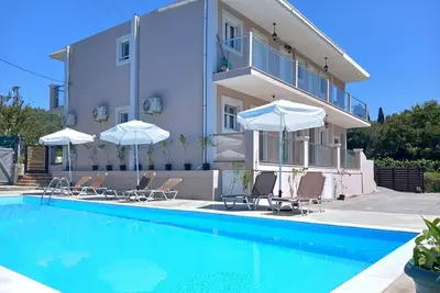 Villa Maria – Ville de vacances avec piscine privée à Sidari, île de Corfou, Grèce