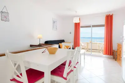 Villa 'Casa con Vistas al Mar Costa Bra' avec vue sur la mer, piscine partagée et Wi-Fi