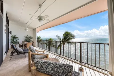 Image de Good Visibility ~ 4 Bedroom, 3 Bathroom Condo w/ Pool and Ocean Views!