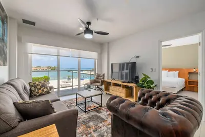 Image de Oceanfront Apartment - As good as dark chocolate!