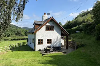Image de Tan Y Garth Cottage, pet friendly, with open fire in Llangollen