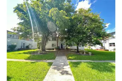 Image de condo on biscany