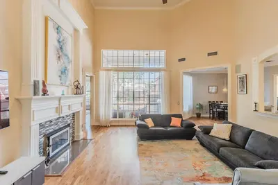 Image de Serene luxury \/ 10 min to Dfw, Great for Families