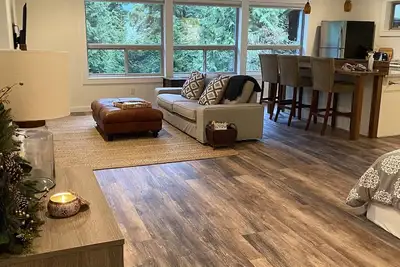 Image de Lake Samish Cabin Loft
