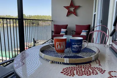 Image de Stunning New Lake Hamilton Condo Lake front on 7 South 🐟 🛶🎣
